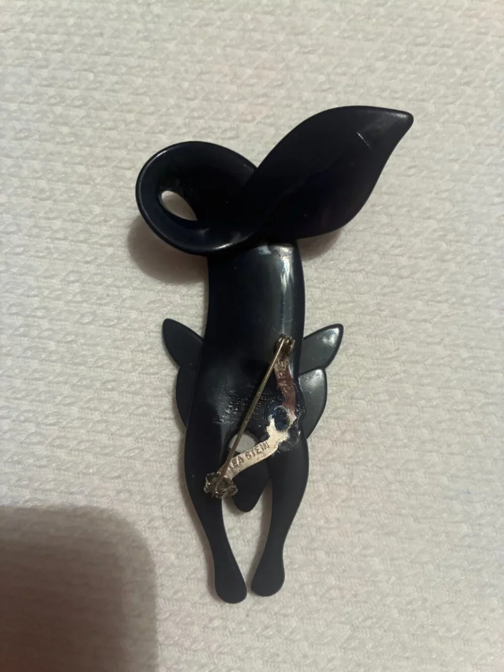 Brooch made by Lea Strein, Paris